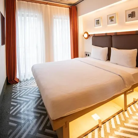 Lab Taksim 5*