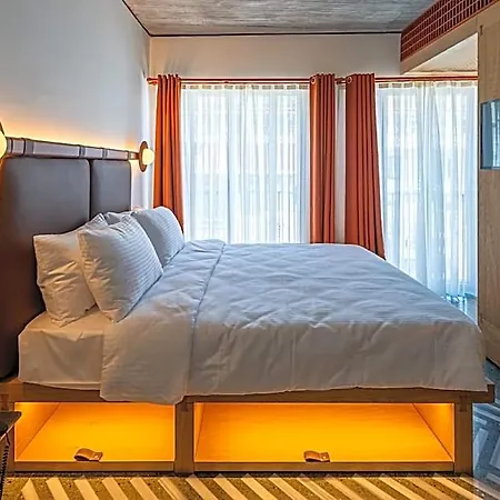 Lab Taksim Otel 5*